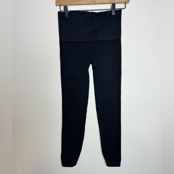 SPANX Look At Me Now Legging in Very Black L - Picture 2 of 7